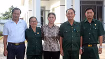 Những người giàu nghị lực nuôi con thành tài