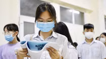 Dạy thêm ngoài nhà trường: Chất lượng ai kiểm định?