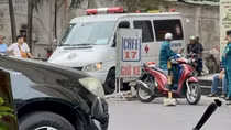 Người phụ nữ rơi từ sân thượng chung cư xuống đất tử vong