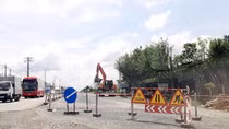 Đẩy nhanh tiến độ thi công các tuyến cao tốc trọng điểm ở miền Tây
