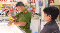 Kẻ cướp dây chuyền bị bắt giữ sau 16 giờ gây án