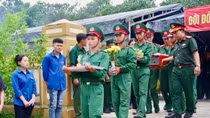 Di chuyển 12 hài cốt liệt sĩ về an táng tại Nghĩa trang Liệt sĩ Quốc gia Đường 9