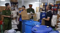 Khởi tố đường dây sản xuất thực phẩm chức năng giả quy mô lớn, bắt hai Giám đốc