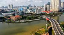 Từ “đất vàng” đến “đất thiêng”: lựa chọn của lòng tự trọng đô thị