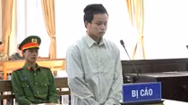 Bênh mẹ đâm cha tử vong