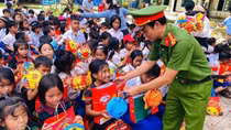 Giữ bình yên vùng phên giậu tổ quốc
