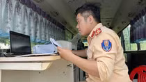 Giữ bình yên những con đường dưới nắng lửa Trường Sơn