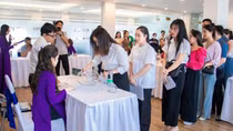 Người thu nhập thấp tại TP Huế phấn khởi khi được mua nhà ở xã hội