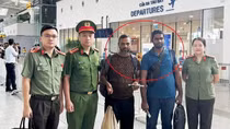 Khởi tố Giám đốc doanh nghiệp tổ chức cho 2 người nước ngoài ở lại Việt Nam trái phép