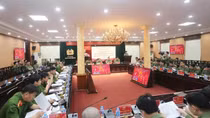 Hoàn thành xuất sắc mọi nhiệm vụ, vì Thủ đô bình yên, vì nhân dân phục vụ