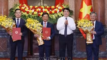 Chủ tịch nước Lương Cường trao quyết định bổ nhiệm 3 Phó Chủ nhiệm Văn phòng Chủ tịch nước