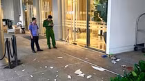 Một khách nước ngoài rơi từ tầng 15 sau khi thua tiền tại sòng bạc Hoiana