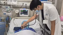 Cứu sống bà cụ uống nhầm thuốc cai nghiện của cháu