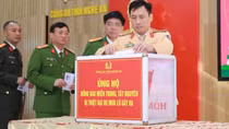 Công an các đơn vị, địa phương ủng hộ đồng bào bị ảnh hưởng bởi lũ lụt