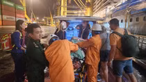 Kịp thời cứu nạn hành khách gặp nạn trên siêu du thuyền quốc tế