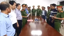 Vụ máy tán sỏi hỏng 2 năm, bệnh viện vẫn kê hoạt động: Bất ngờ đơn từ chối phụ trách của Phó giám đốc