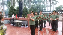 Cục Y tế, Đồn Công an Nội Bài dâng hương tưởng niệm các Anh hùng liệt sĩ