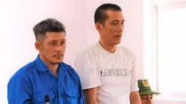 Hai anh em họ dùng lửa đốt chết người nghi trộm điện thoại