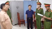 Bắt khẩn cấp Chủ tịch HĐQT, kiêm TGĐ Công ty TNHH tập đoàn bất động sản Đông Á