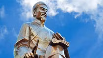 Nguyễn Bỉnh Khiêm - tiếng cười chống xa hoa, lãng phí!