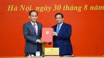 Đồng chí Lê Hoài Trung giữ chức vụ Quyền Bộ trưởng Bộ Ngoại giao
