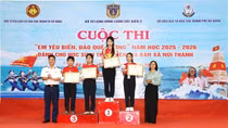 Học sinh một số tỉnh ven biển miền Trung sôi nổi với cuộc thi “Em yêu biển đảo quê hương”