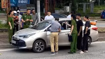 Tạm giữ hình sự lái xe "chặt chém" 2,5 triệu đồng cuốc taxi