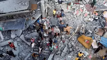 Người Palestine kiệt sức giữa mưa bom, bão đạn