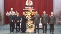 Đại diện các tổ chức tôn giáo chúc mừng năm mới lực lượng CAND