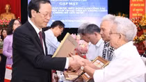Xúc động tri ân các “nhà giáo đi B” – nhân chứng một thời hoa lửa