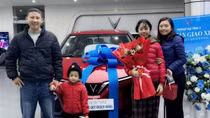 Tâm sự của một tài xế về hành trình “chia tay xăng, gắn bó điện”