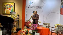 Những triết lý trong “lò mổ” của nhà thơ Nguyễn Quang Thiều