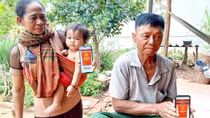Người dân vùng biên giới tích cực tham gia góp ý Hiến pháp trên VNeID