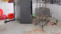 Phát hiện thi thể 2 cháu và bà nội bị thương nặng tại khu trọ