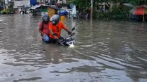 Châu Á oằn mình trong mưa lũ