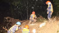 Thủ tướng chỉ đạo tập trung khắc phục hậu quả sự cố sạt lở đất tại đèo Khánh Lê, tỉnh Khánh Hòa