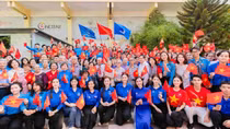 Rực rỡ cờ hoa chào mừng Đại lễ kỷ niệm