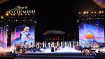 Chương trình nghệ thuật “Người là Hồ Chí Minh”: Tự hào, thiêng liêng và xúc động