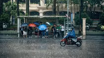 Miền Bắc mưa dông, thời tiết mát mẻ