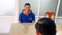 Cạnh tranh làm ăn, ném mắm tôm vào cửa hàng đối thủ sáng mùng 1 Tết