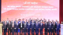 Xây dựng đội ngũ cán bộ ngoại giao "vừa hồng, vừa chuyên", đáp ứng yêu cầu nhiệm vụ trong kỷ nguyên mới