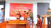 Công an tỉnh Lâm Đồng bàn giao 41 căn nhà cho hộ nghèo