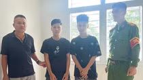 Mâu thuẫn cá nhân, dùng bình xịt hơi cay và súng cao su gây án