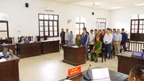 Gây thiệt hại hơn 14 tỷ đồng, 13 bị cáo lĩnh án