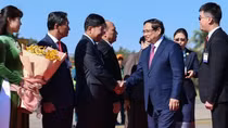 Thủ tướng Phạm Minh Chính tới Thủ đô Vientiane, bắt đầu chuyến công tác tại Lào