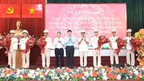 Công an các tỉnh công bố Quyết định về tổ chức, cán bộ theo mô hình tổ chức mới