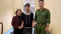 “Bắt cóc online” rồi buộc nam thanh niên khỏa thân quay clip để tống tiền