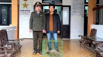 Người dân giao nộp nhiều động vật quý hiếm có tên trong Sách đỏ