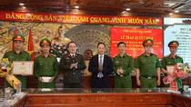 Chủ tịch tỉnh Lâm Đồng tặng Bằng khen lực lượng phá nhanh vụ cướp tiệm vàng