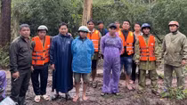 Giải cứu 6 cán bộ đo đạc dự án hồ Kapet bị kẹt lũ